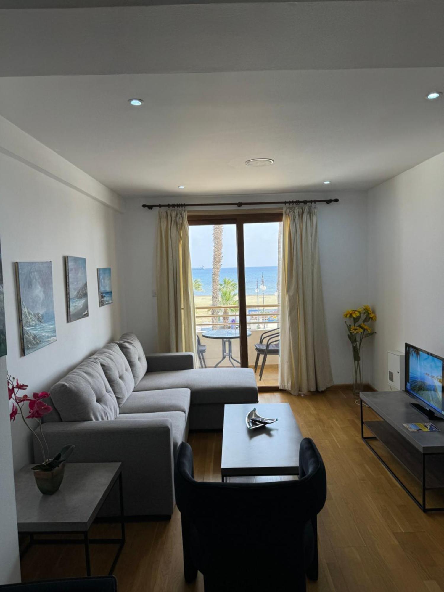 Ithaki Phinikoudes Apartment No. 102 Ларнака Екстер'єр фото