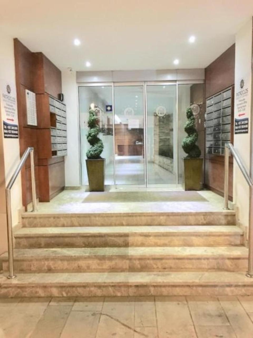 Ithaki Phinikoudes Apartment No. 102 Ларнака Екстер'єр фото